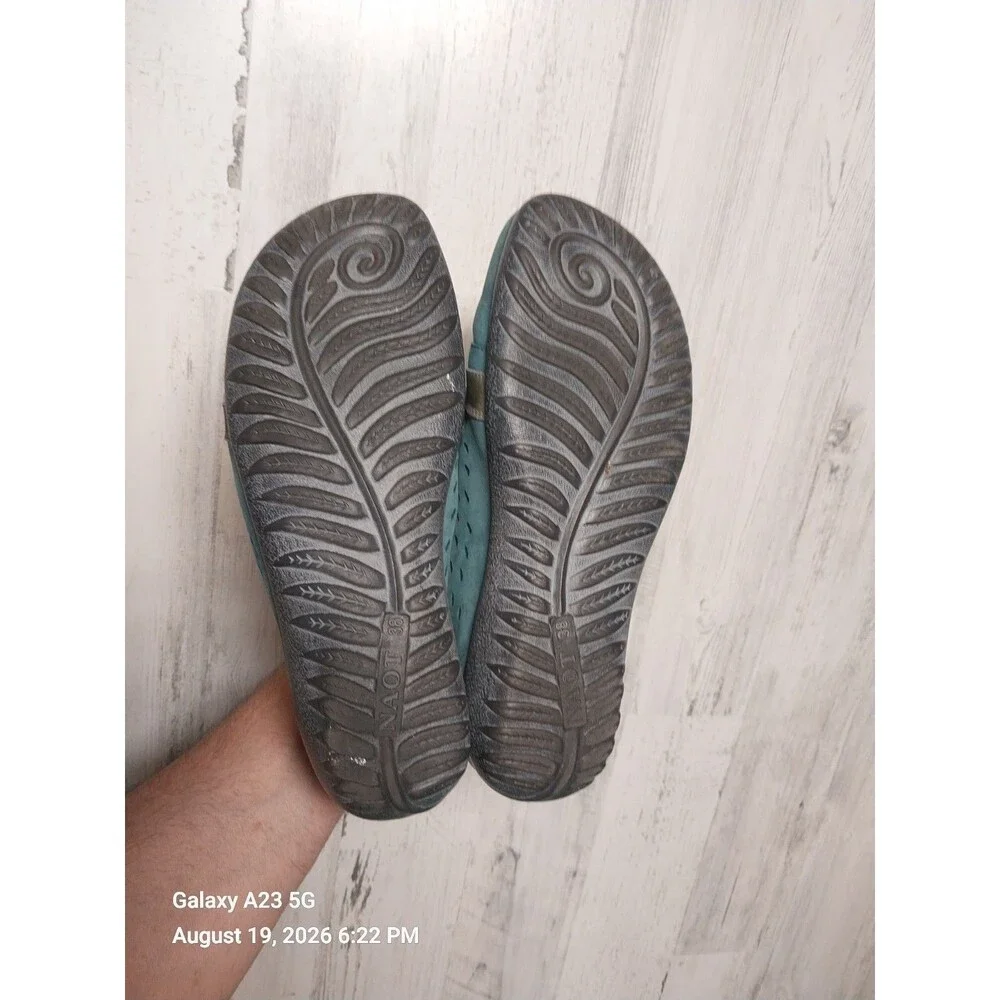 Naot gently used